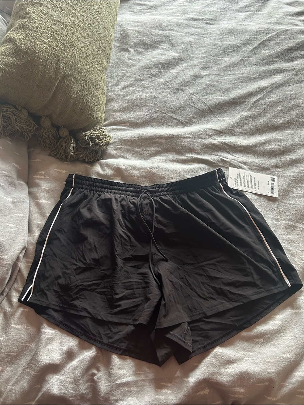 lululemon athletica Black Women’s Athletic Shorts with White Side Piping